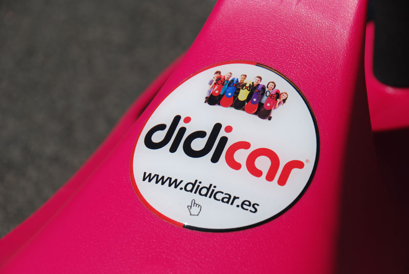 Didicar Original no se vende en sitios como Amazon. Solo los distribuidores oficiales pueden vender este producto. Eurekakids, Toysrus, deMartina, El Corte Inglés